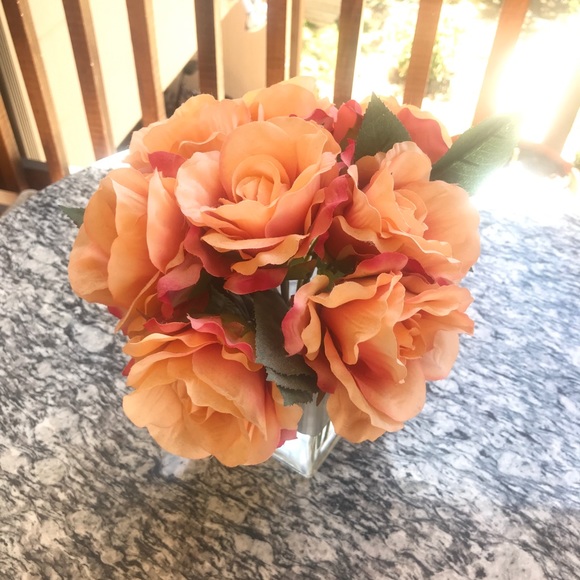 Peach Roses Floral Decor - Picture 2 of 5